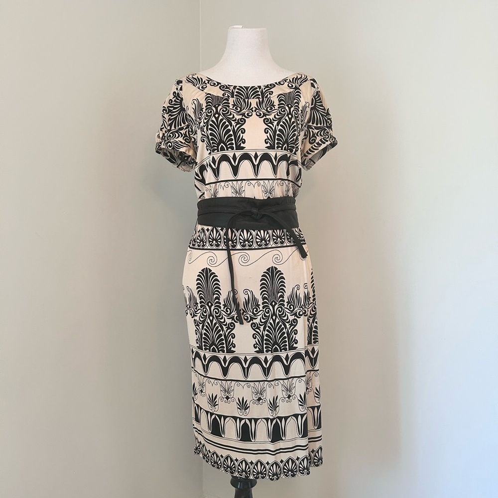 Elegant Black and Cream Patterned Dress